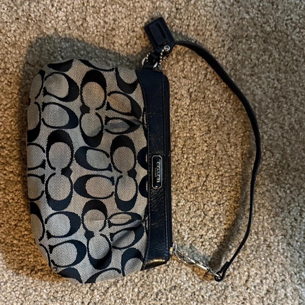 Coach Black and Tan Signature Wristlet - Picture 4 of 4